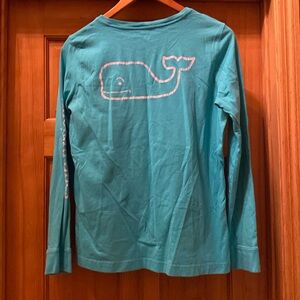 Women’s size medium, long sleeve vineyard vines pocket T-shirt